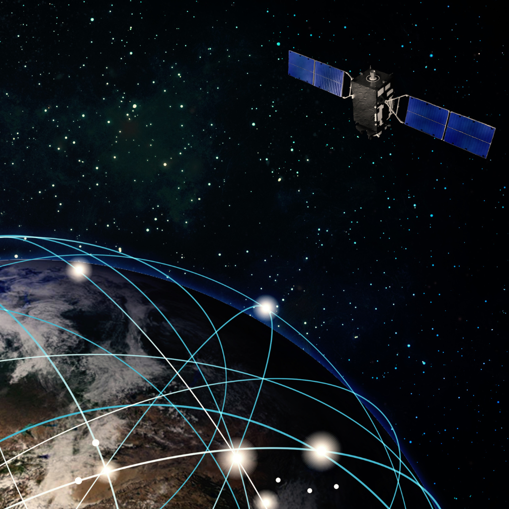 2. 衛星通信用の主な機種比較